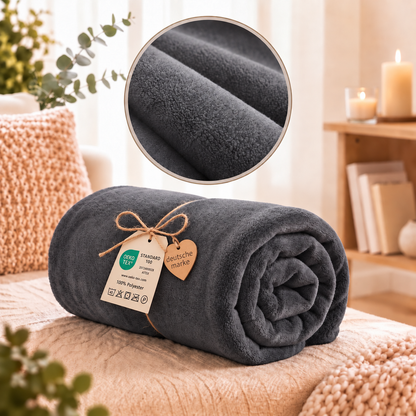 Farbe: Anthrazit | Kuscheldecke Materialdetail
